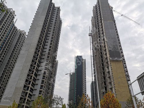 擠塑板施工時對環(huán)境有以下要求